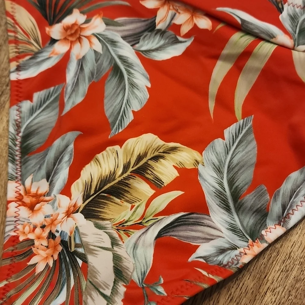 Red Floral Bikini - Picture 7 of 7